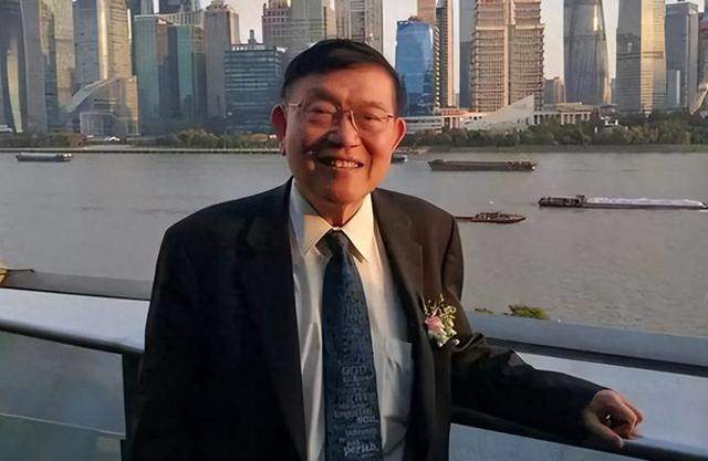 “芯片狂人”张汝京抗打压破威胁在中国建造10座芯片加工厂！(图1)