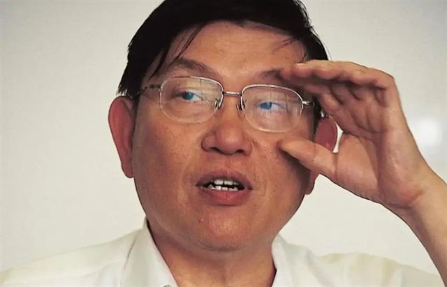 “芯片狂人”张汝京抗打压破威胁在中国建造10座芯片加工厂！(图3)